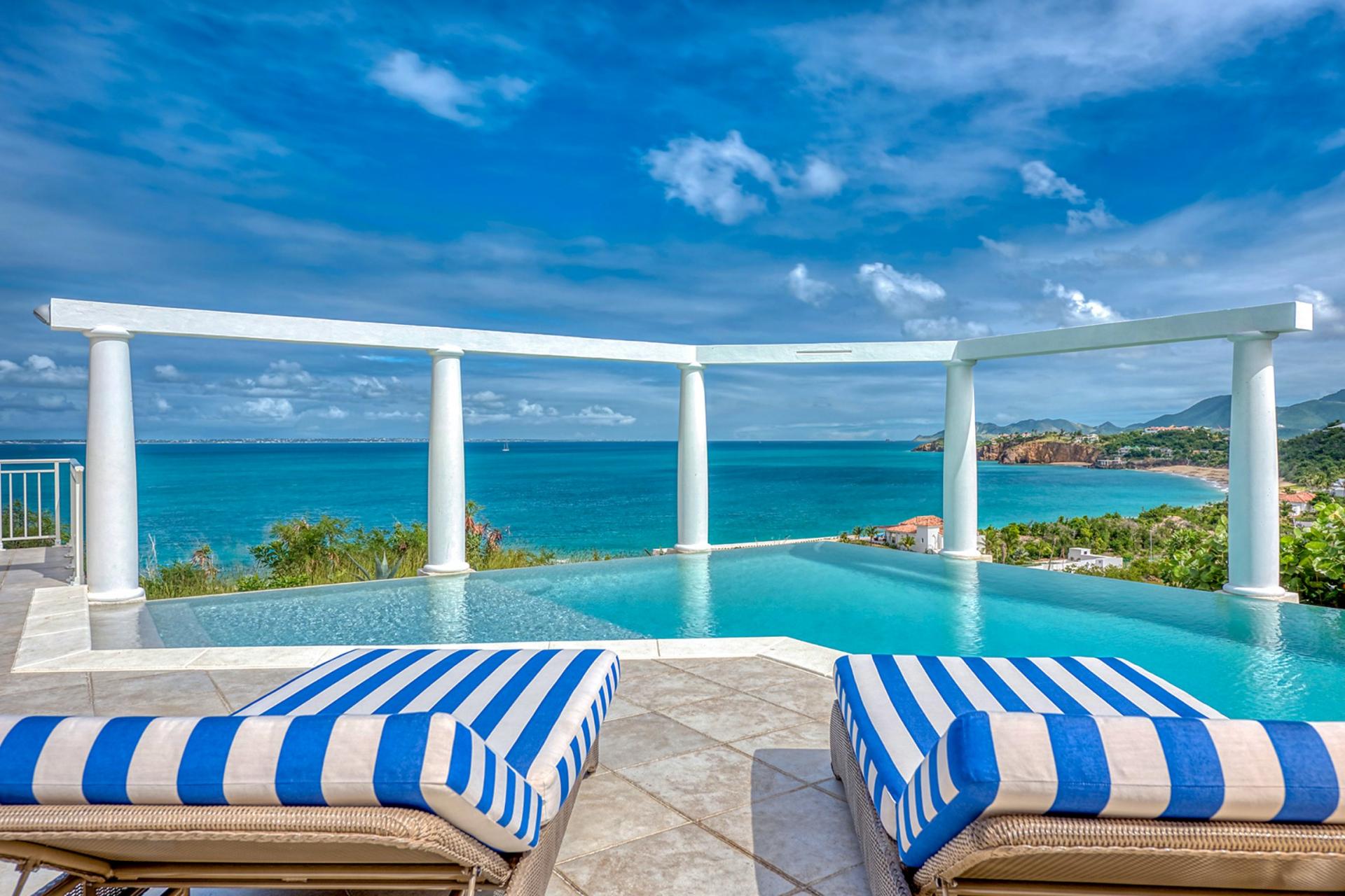Luxury Pool Villa St Martin - Pool View
